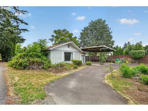 16701 SE Stephens Street Portland OR 97233