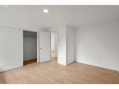 4523 NE 109th Avenue Portland OR 97220