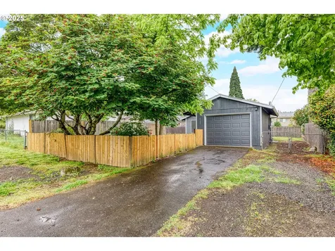4523 NE 109th Avenue Portland OR 97220