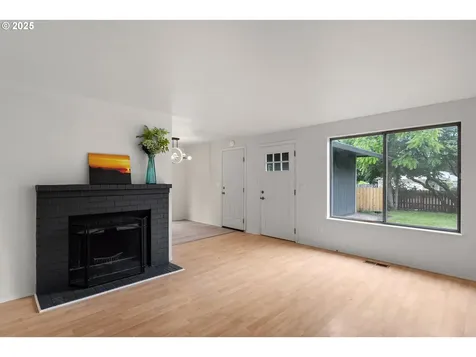 4523 NE 109th Avenue Portland OR 97220