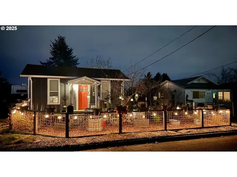 9256 SE Mill Street Portland OR 97216