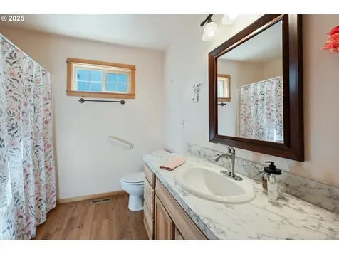 16676 Mcclintock Place La Pine OR 97739