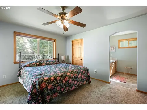16676 Mcclintock Place La Pine OR 97739