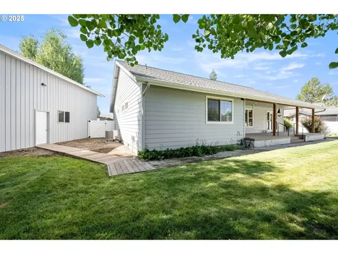 16676 Mcclintock Place La Pine OR 97739