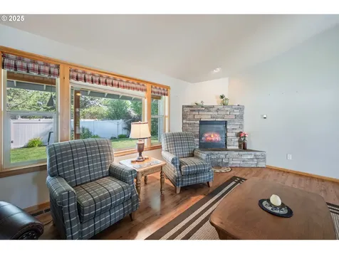 16676 Mcclintock Place La Pine OR 97739
