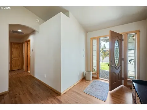 16676 Mcclintock Place La Pine OR 97739
