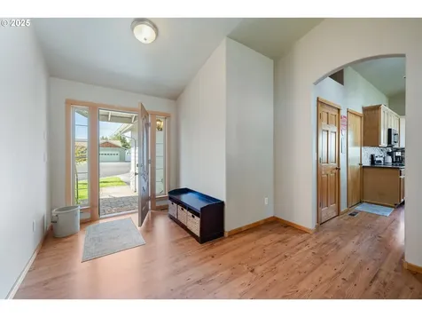 16676 Mcclintock Place La Pine OR 97739