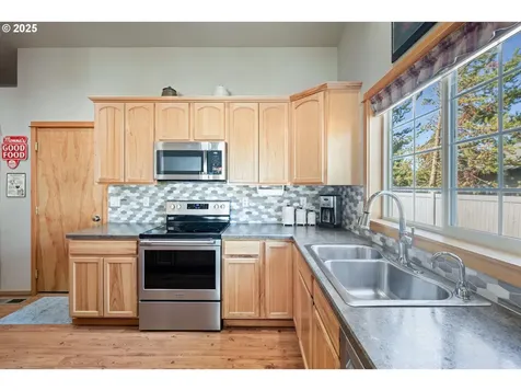 16676 Mcclintock Place La Pine OR 97739