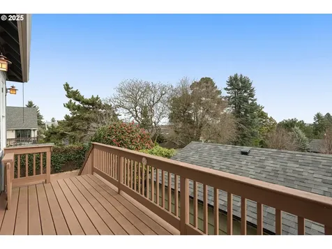 1226 SE 72nd Avenue Portland OR 97215