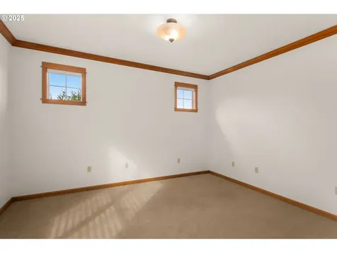 1226 SE 72nd Avenue Portland OR 97215