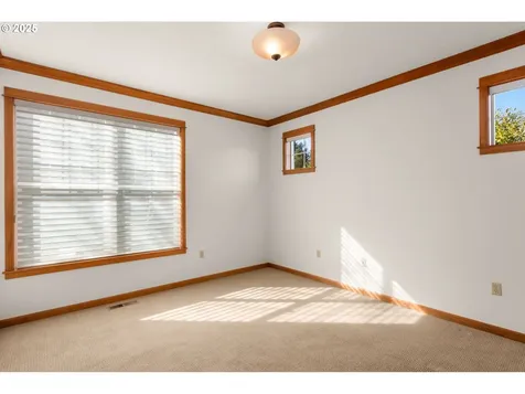 1226 SE 72nd Avenue Portland OR 97215