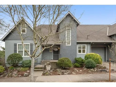 1226 SE 72nd Avenue Portland OR 97215