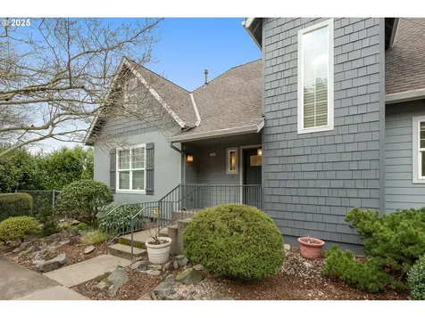 1226 SE 72nd Avenue Portland OR 97215