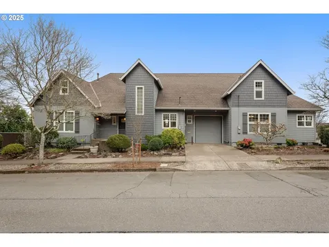 1226 SE 72nd Avenue Portland OR 97215