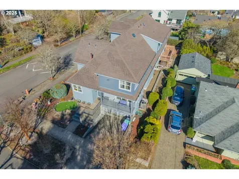 1226 SE 72nd Avenue Portland OR 97215