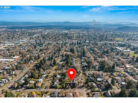 1226 SE 72nd Avenue Portland OR 97215