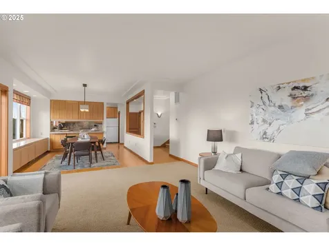 1226 SE 72nd Avenue Portland OR 97215