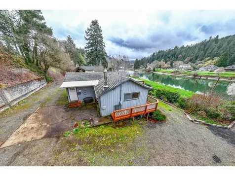 10919 E Mapleton Road Mapleton OR 97453