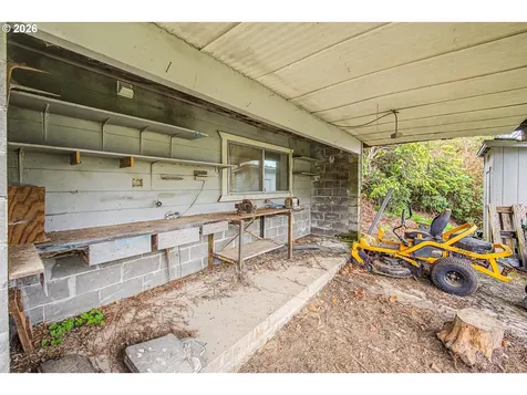 10919 E Mapleton Road Mapleton OR 97453