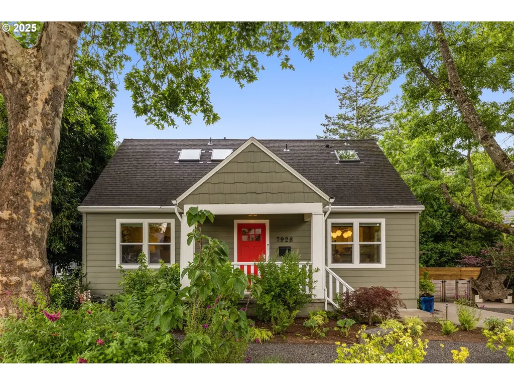 7928 SE 21st Avenue Portland OR 97202