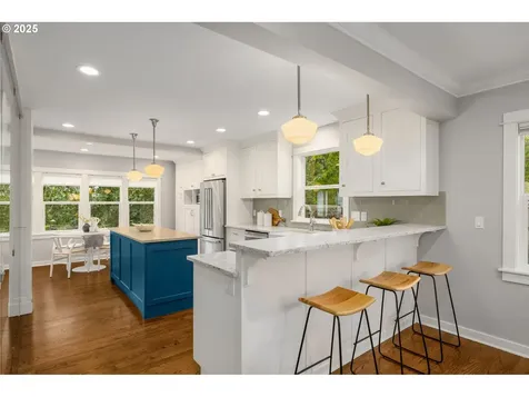 7928 SE 21st Avenue Portland OR 97202