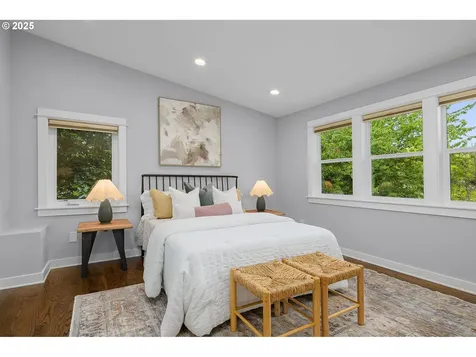 7928 SE 21st Avenue Portland OR 97202