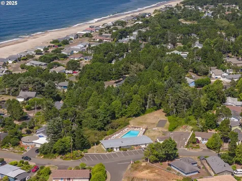 5415 Hacienda Avenue Lincoln City OR 97367
