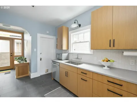 4612 NE 15th Avenue Portland OR 97211