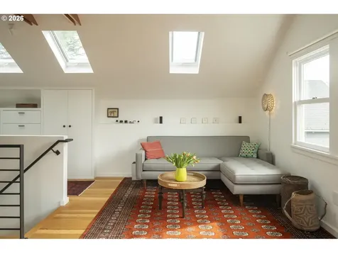 4612 NE 15th Avenue Portland OR 97211