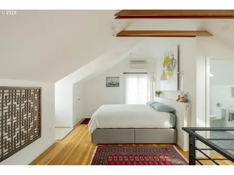 4612 NE 15th Avenue Portland OR 97211