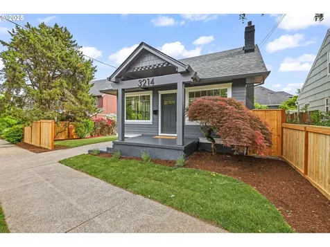 3214 SE Lincoln Street Portland OR 97214