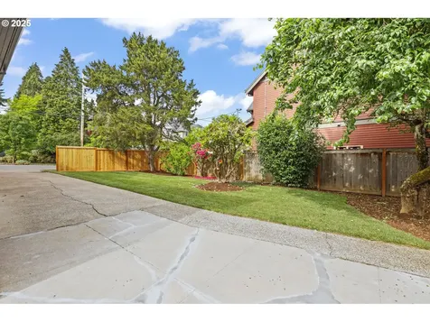 3214 SE Lincoln Street Portland OR 97214