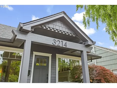 3214 SE Lincoln Street Portland OR 97214