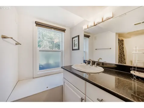 4667 Exeter Street West Linn OR 97068