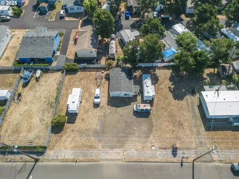 1045 1085 NE Mill Street Waldport OR 97394