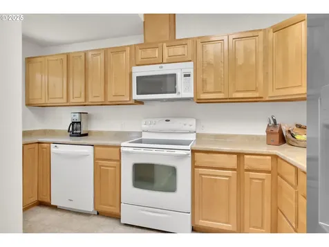 660 River Loop 1 Eugene OR 97404