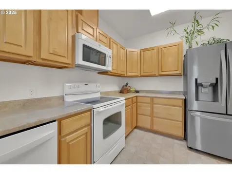660 River Loop 1 Eugene OR 97404