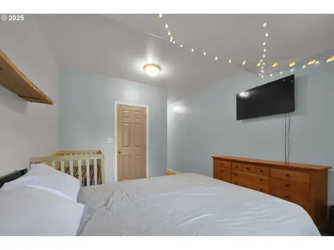 660 River Loop 1 Eugene OR 97404