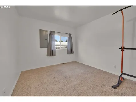 660 River Loop 1 Eugene OR 97404