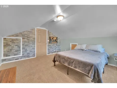660 River Loop 1 Eugene OR 97404
