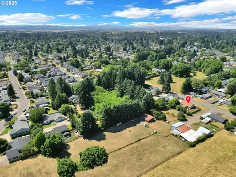 660 River Loop 1 Eugene OR 97404