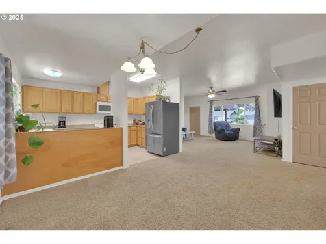 660 River Loop 1 Eugene OR 97404