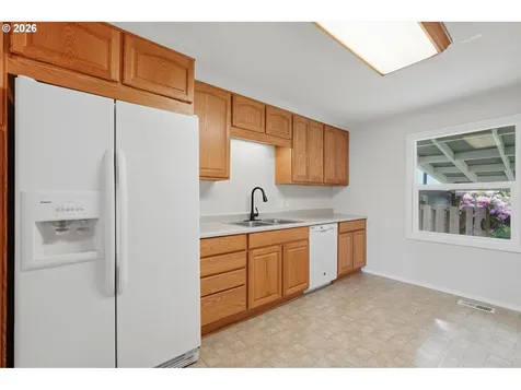 303 Trail Street Gaston OR 97119