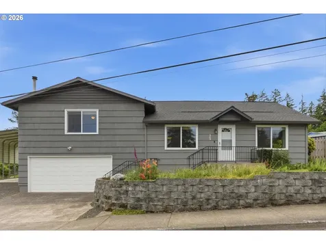 303 Trail Street Gaston OR 97119