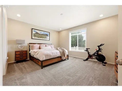 518 W 12th Way La Center WA 98629