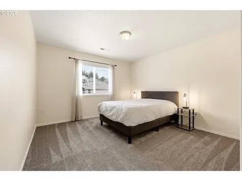 518 W 12th Way La Center WA 98629