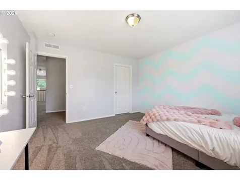 518 W 12th Way La Center WA 98629