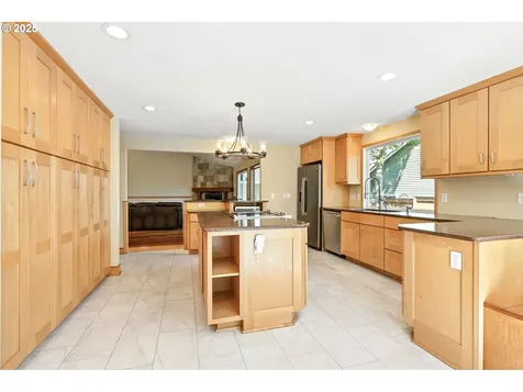 16289 NW Mission Oaks Drive Beaverton OR 97006