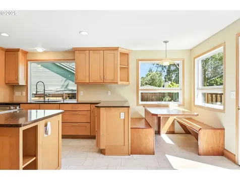16289 NW Mission Oaks Drive Beaverton OR 97006