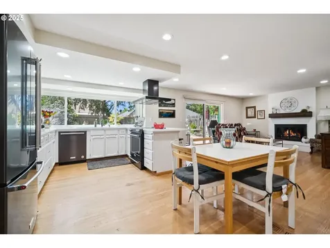 11820 SW Reid Court Beaverton OR 97008